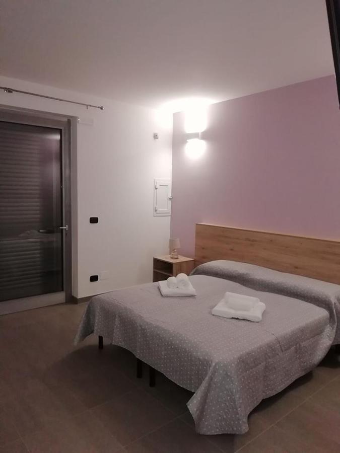 B&B Italia Carmiano  Екстериор снимка