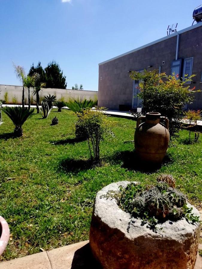 B&B Italia Carmiano  Екстериор снимка