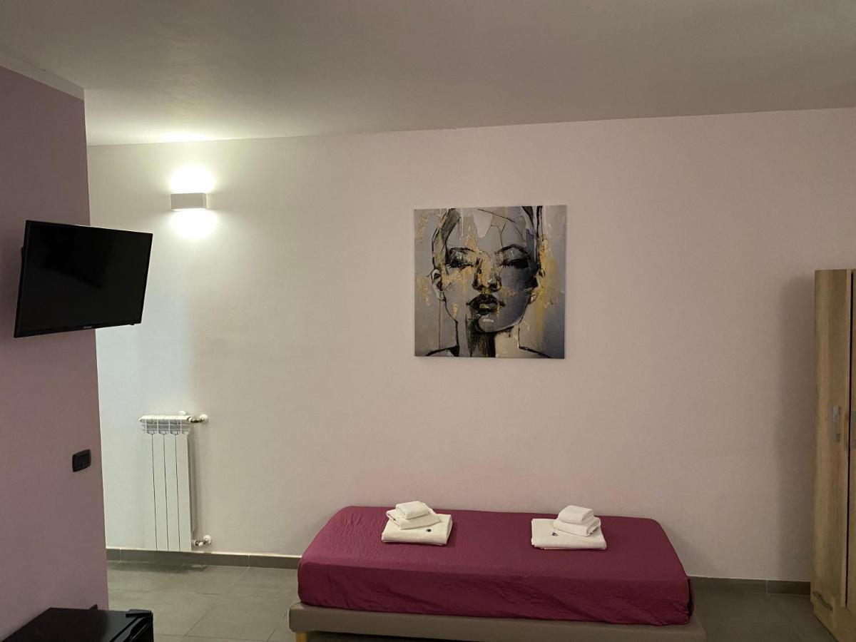 B&B Italia Carmiano  Екстериор снимка